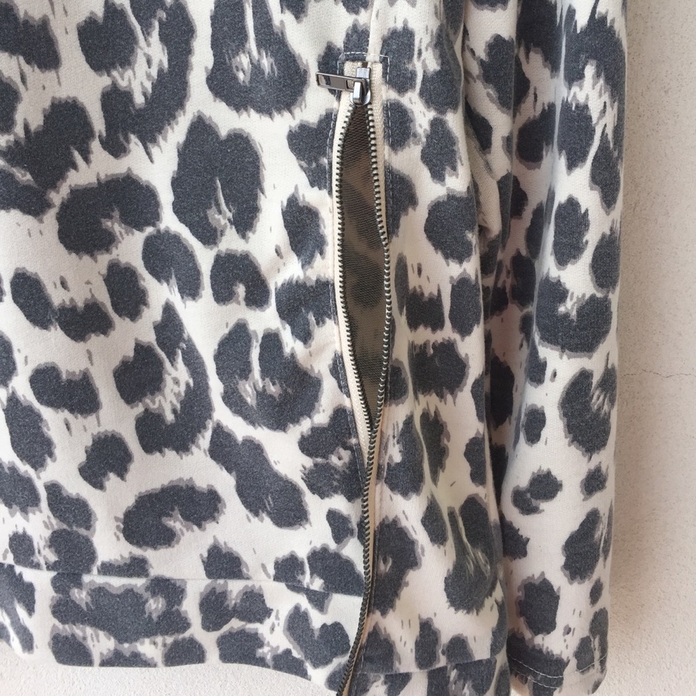 Luxe Apothetique cheetah print pull-over - Picture 4 of 7